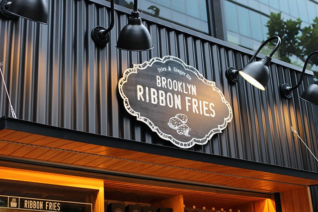 BROOKLYN RIBBON FRIES 原宿店